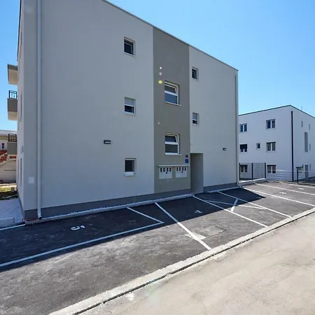 아파트 Apartman Jakov 트로기르