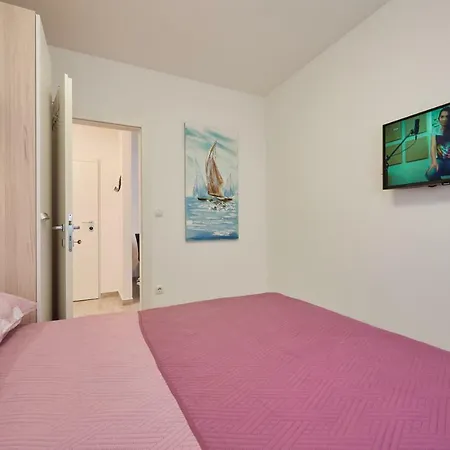 Apartman Jakov 아파트