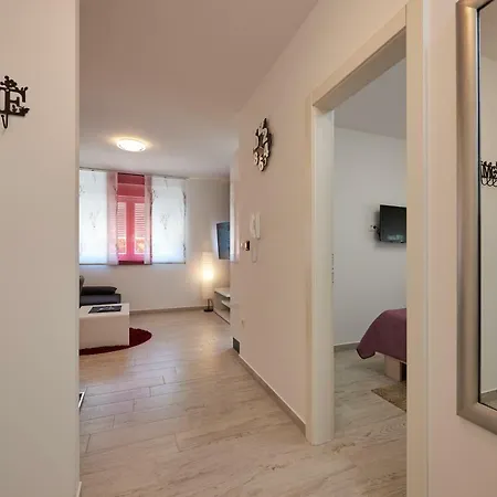 아파트 Apartman Jakov *