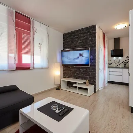 아파트 Apartman Jakov 트로기르